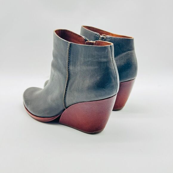 Korkease Boots Womens 8 Gray Leather Ankle Zip Back Casual Wedge Comfort Shoes - Picture 5 of 13